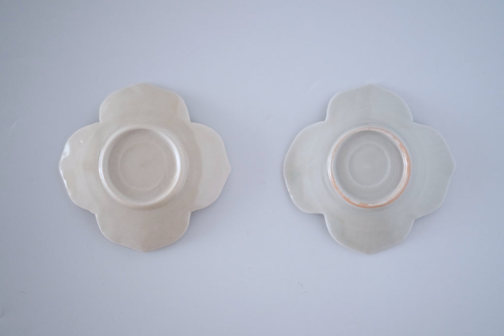 灰琥珀釉紫陽花小皿