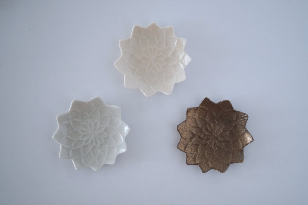 ブロンズ釉ダリア豆豆皿