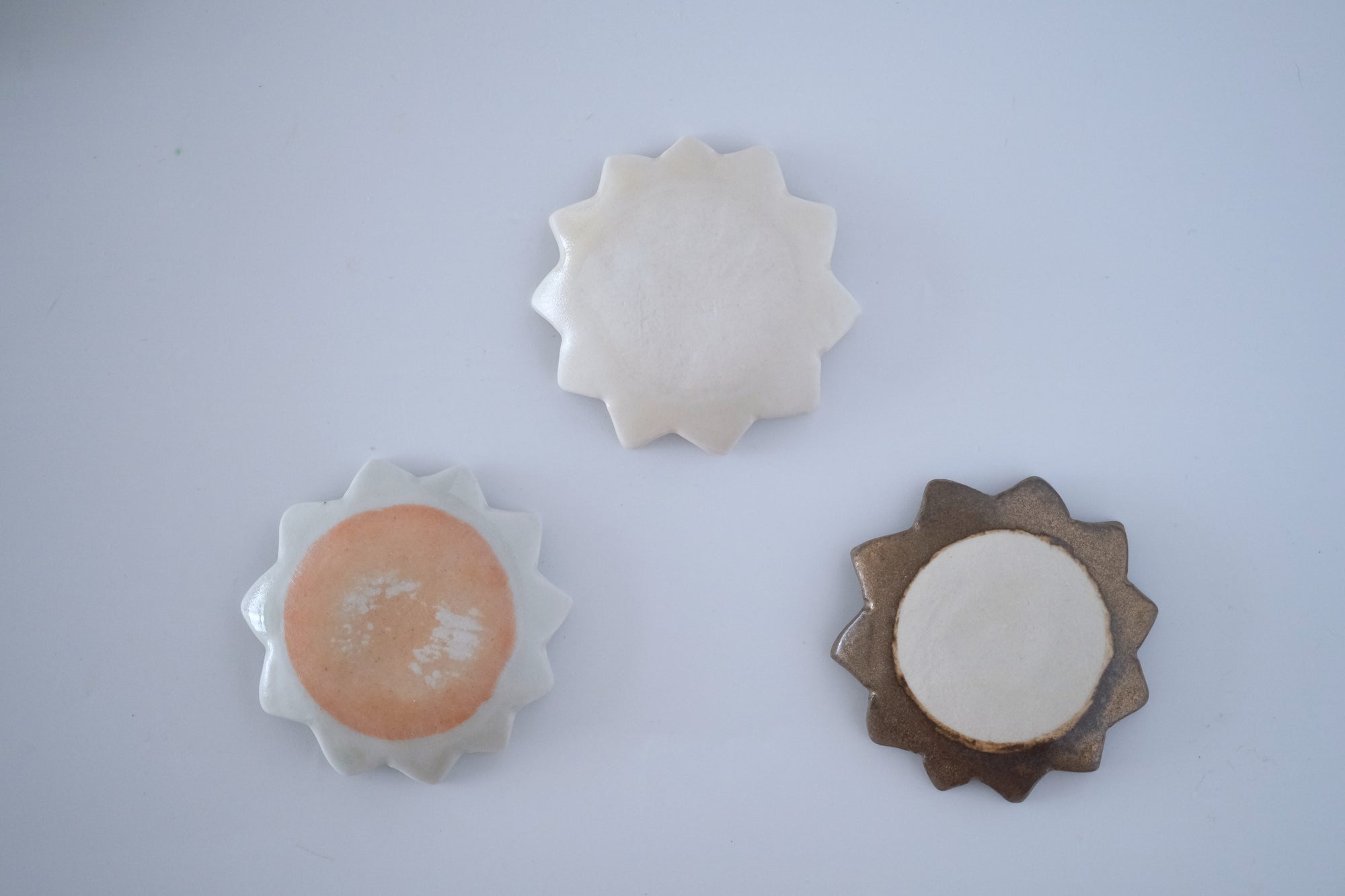 ブロンズ釉ダリア豆豆皿