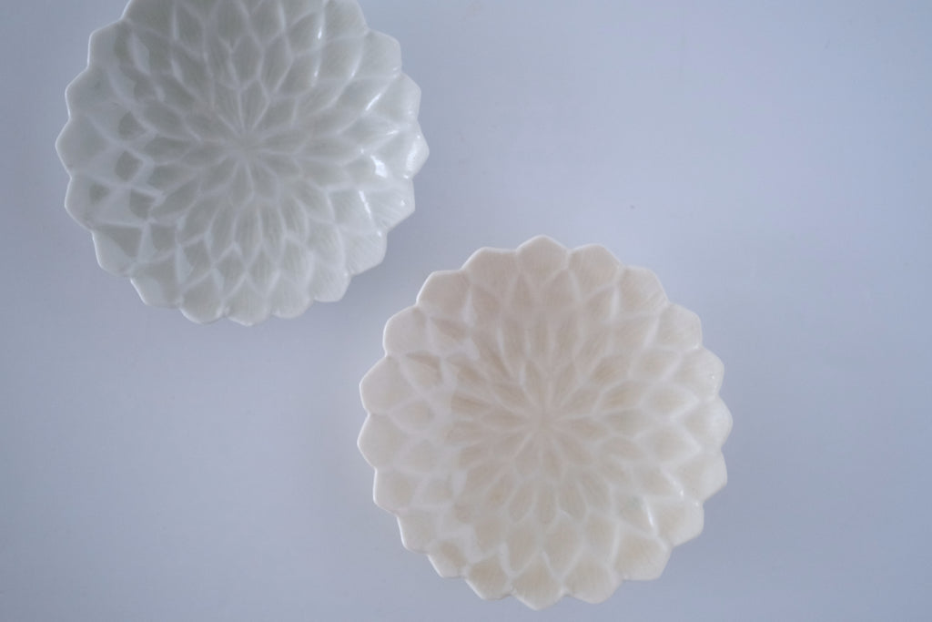 灰青釉ダリア小皿
