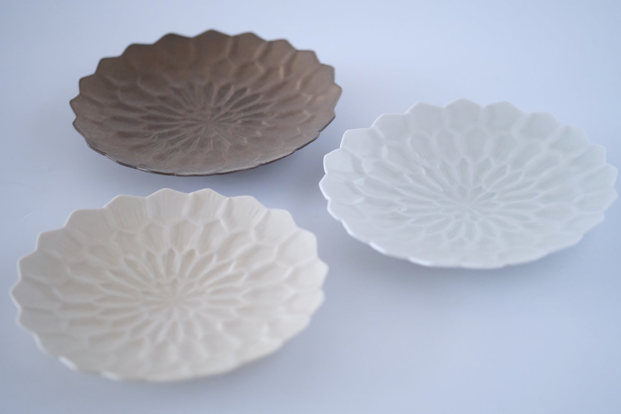 ブロンズ釉ダリア五寸皿