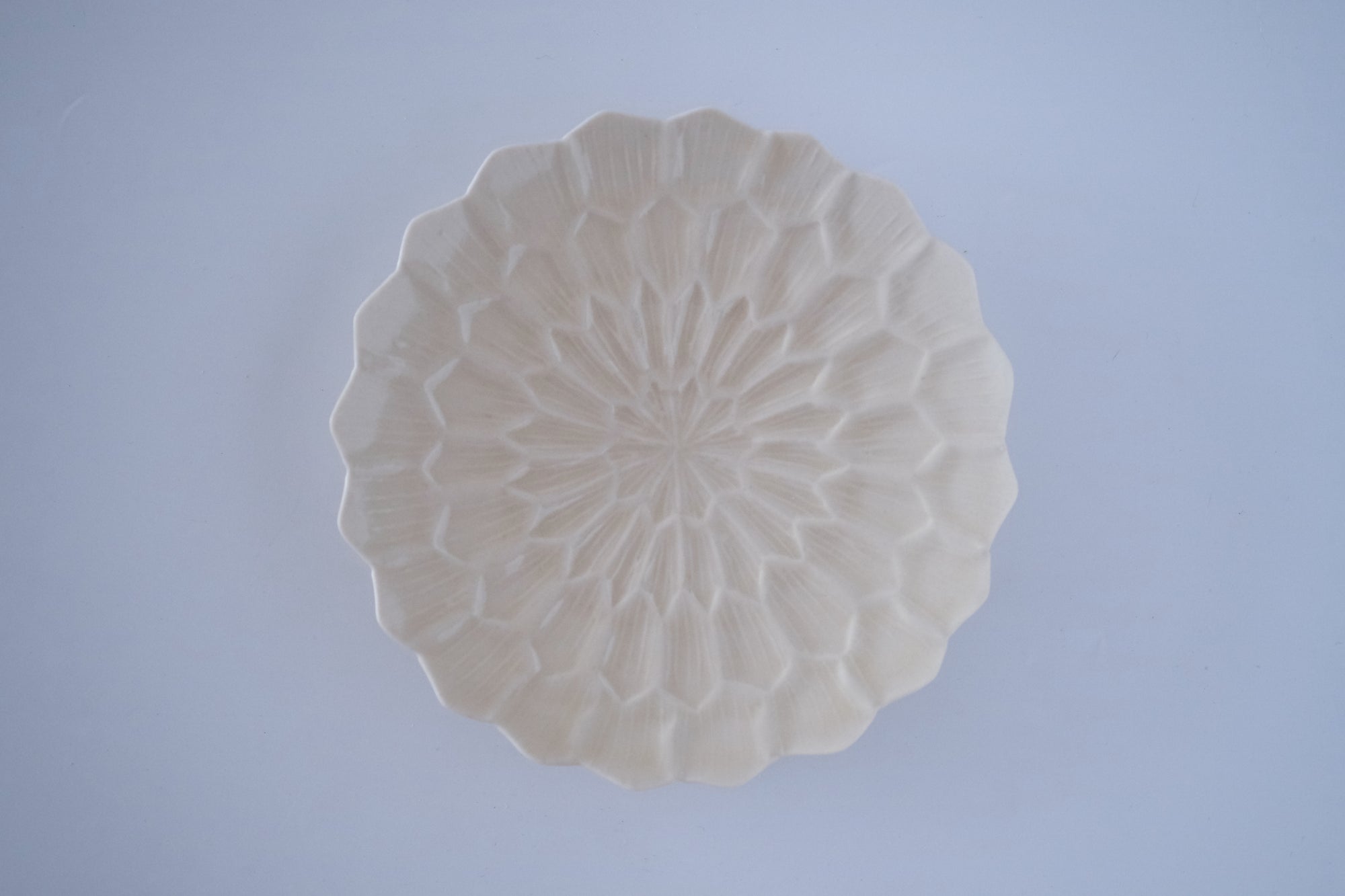 灰琥珀釉ダリア五寸皿