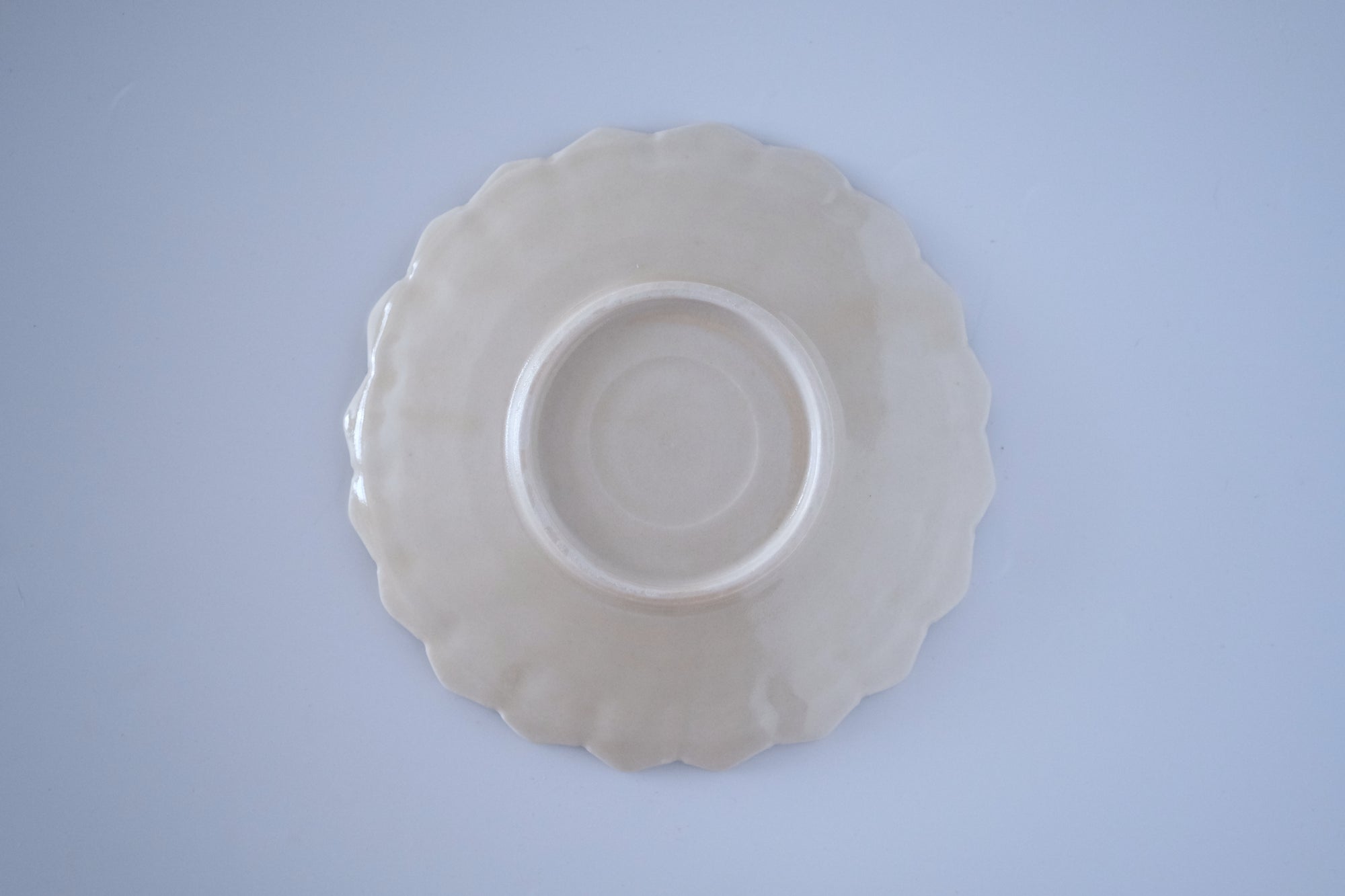 灰琥珀釉ダリア五寸皿