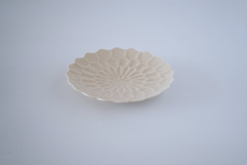 灰琥珀釉ダリア五寸皿