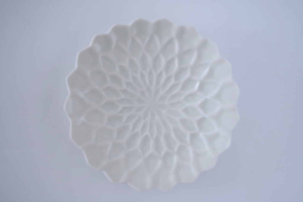 灰青釉ダリア六寸皿