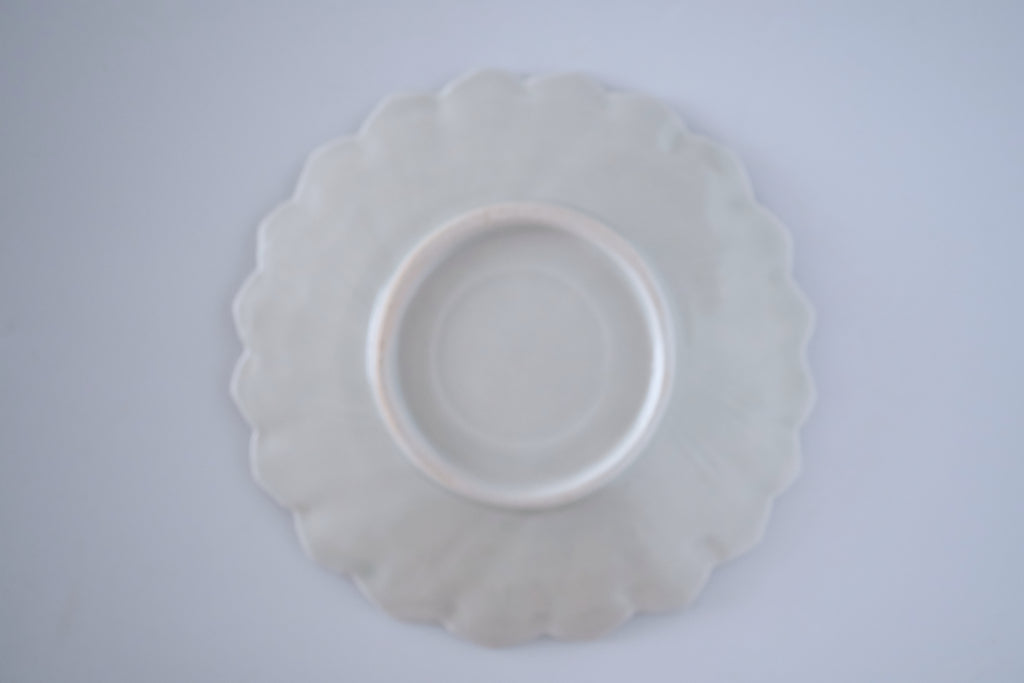 灰青釉ダリア六寸皿