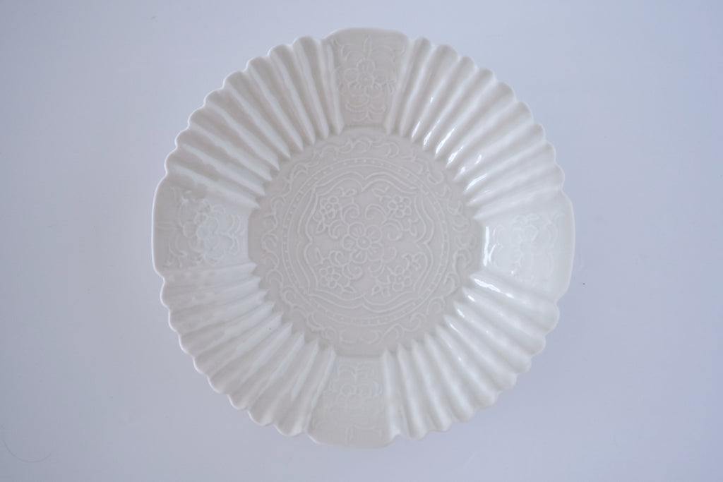 灰青秞輪花七寸皿