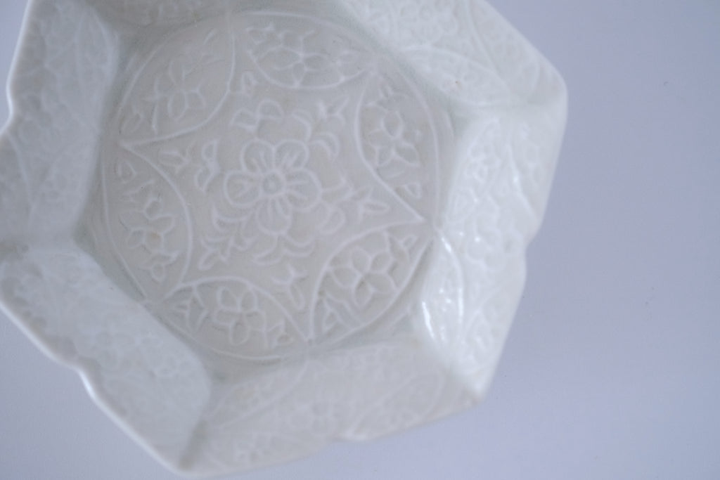 Ash-blue shippo hexagonal mini plate