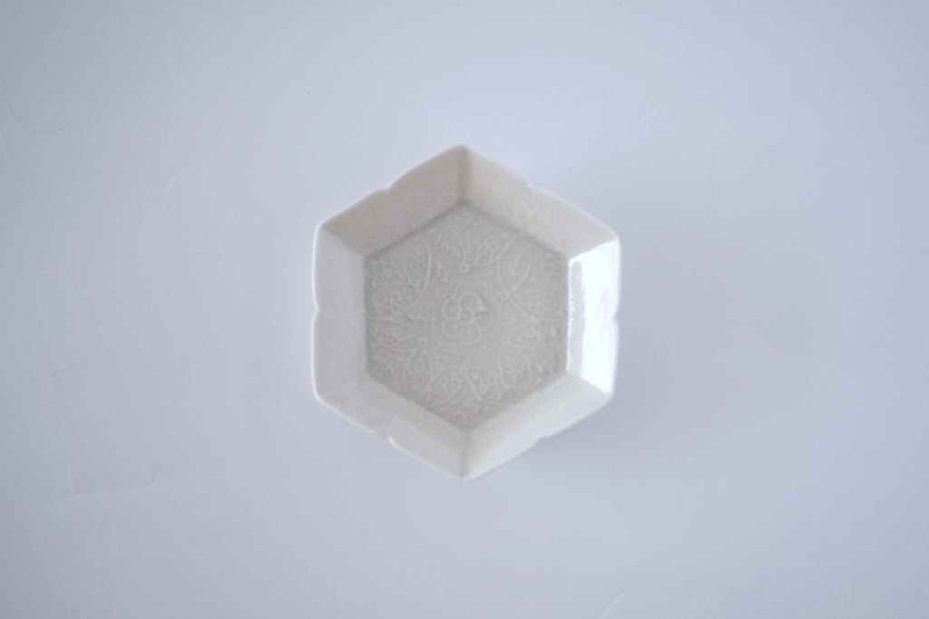 灰青秞花七宝四寸皿