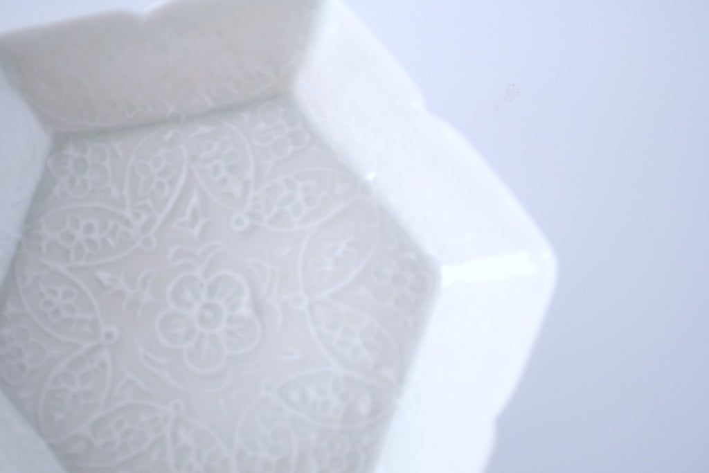 灰青秞花七宝四寸皿