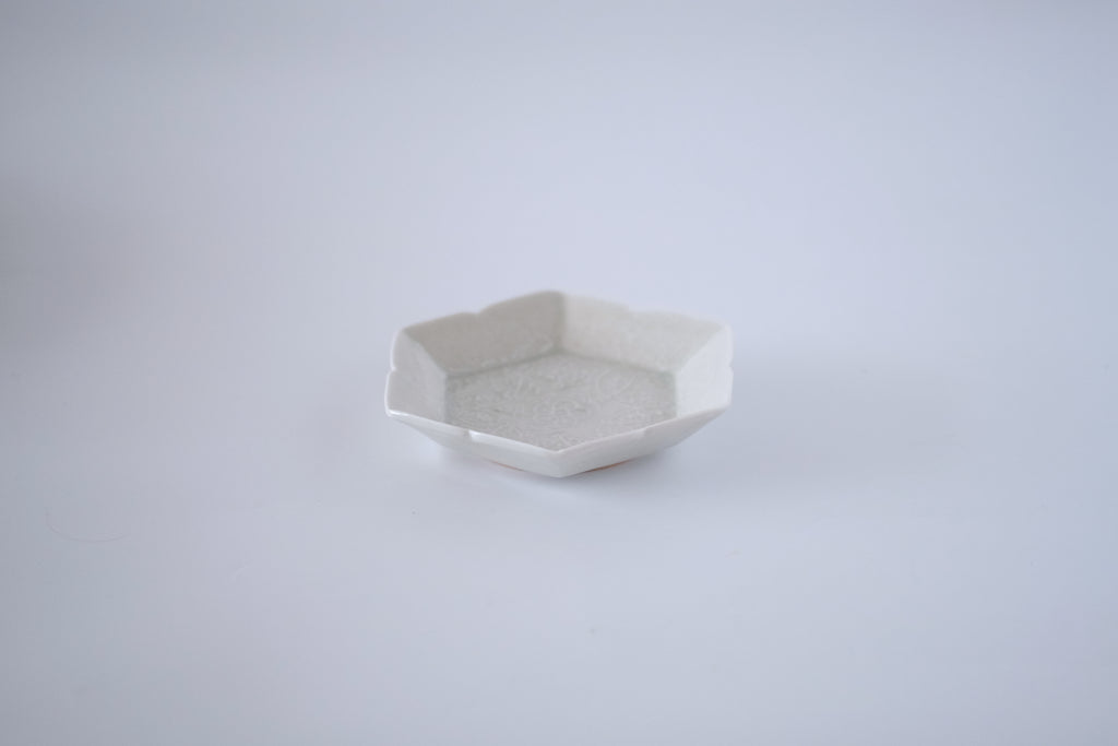 灰青秞花七宝四寸皿