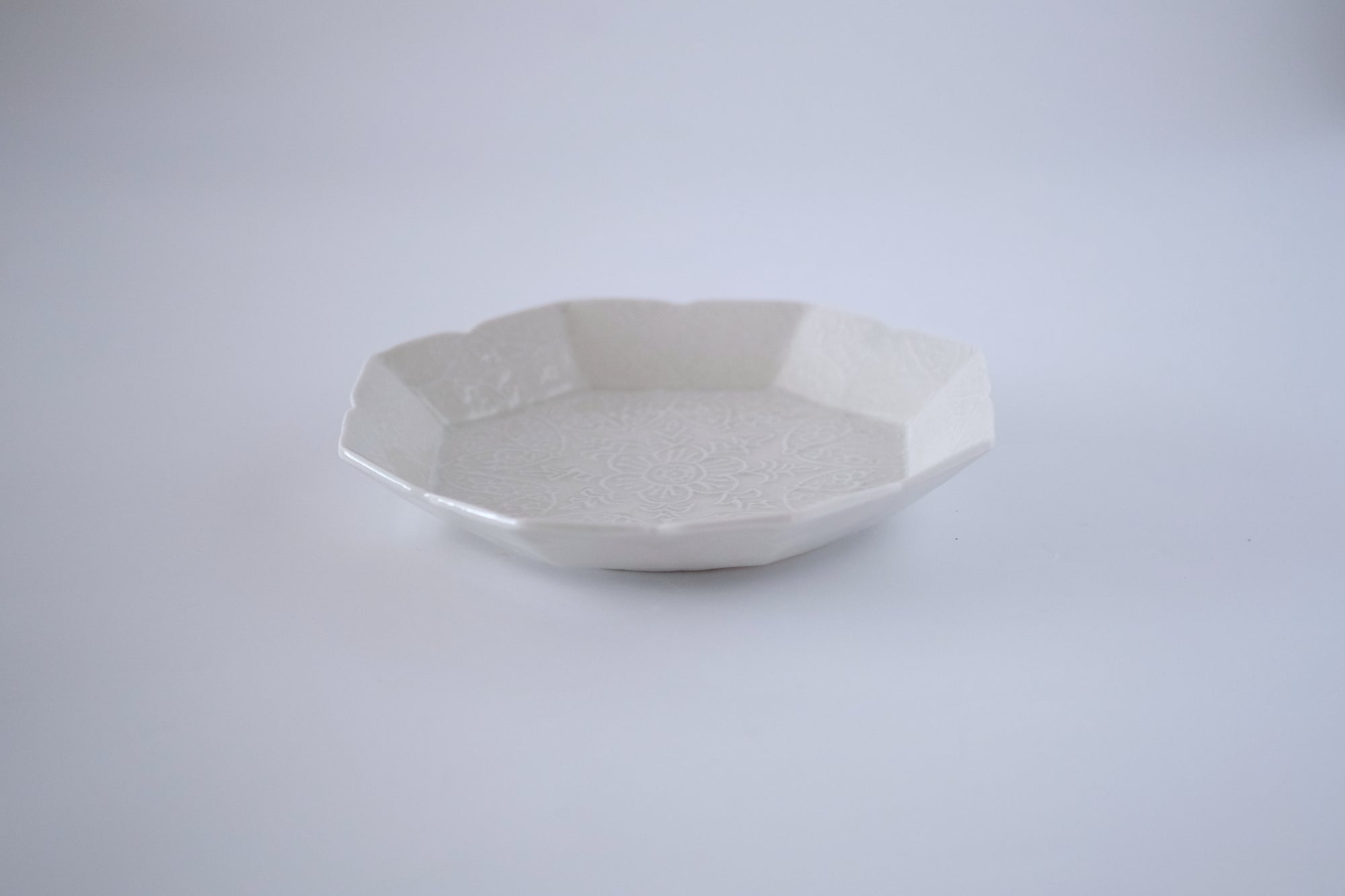 灰青秞花七宝七寸皿