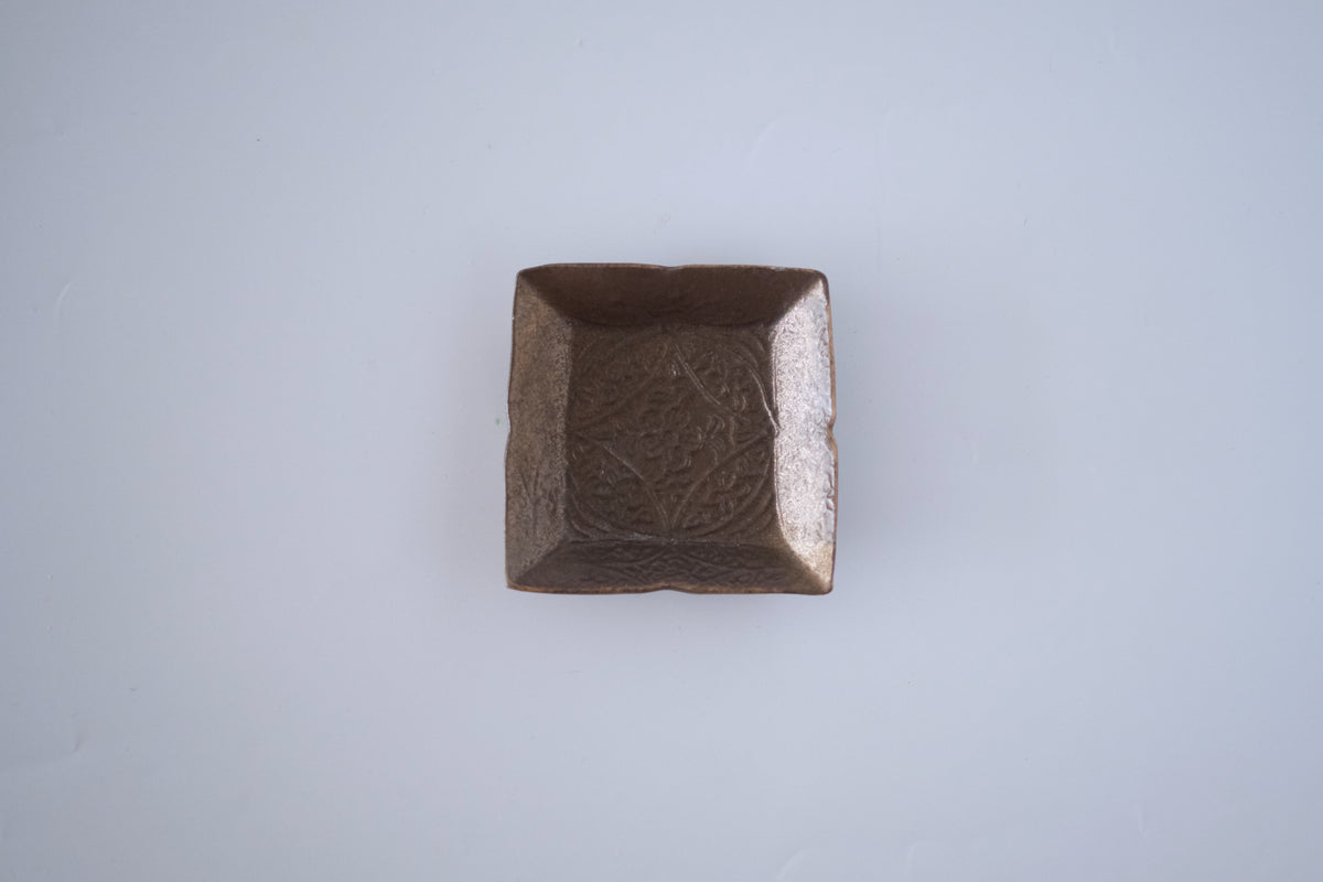 ブロンズ秞花七宝角豆皿