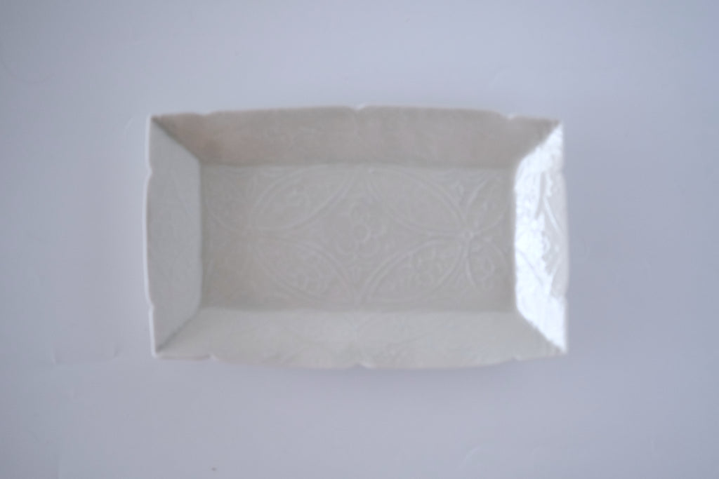 灰青秞花七宝角長皿