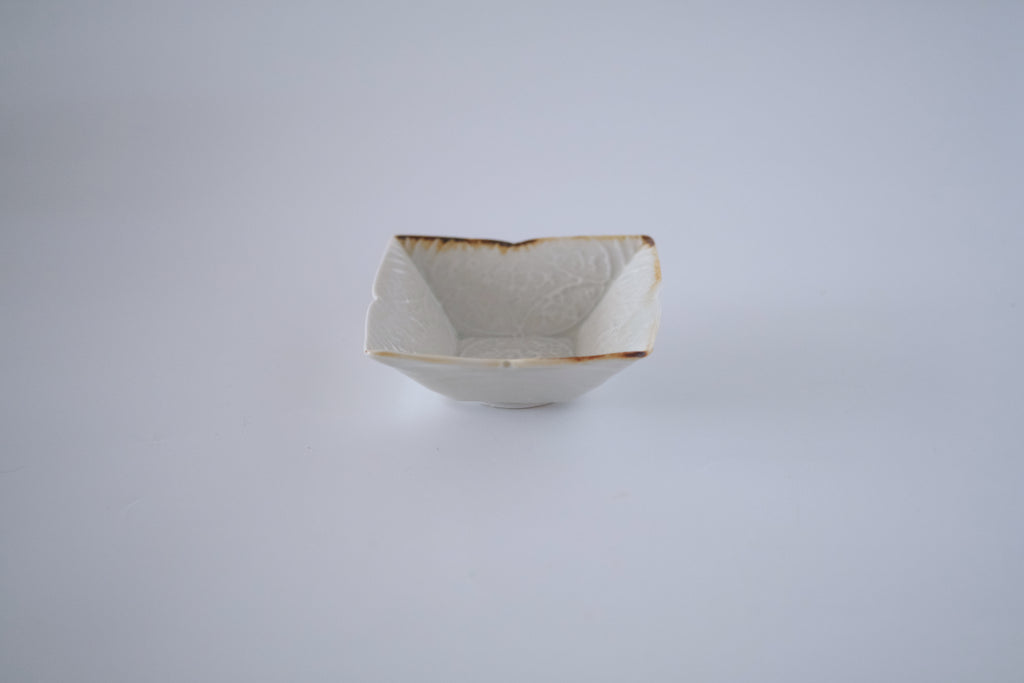 灰青秞花七宝角鉢