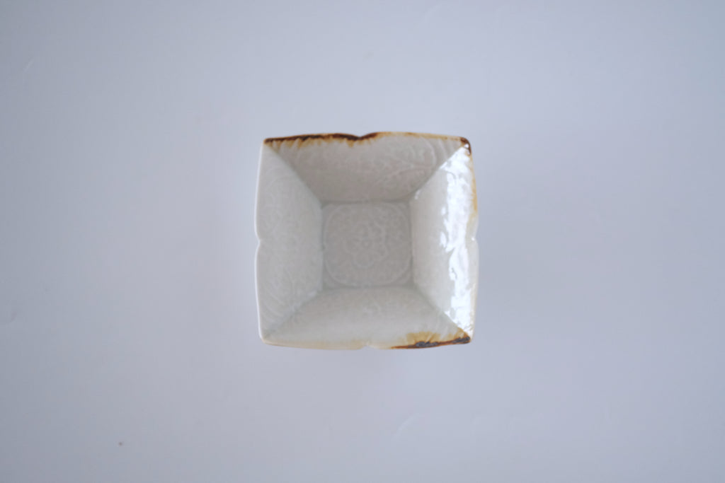 灰青秞花七宝角鉢