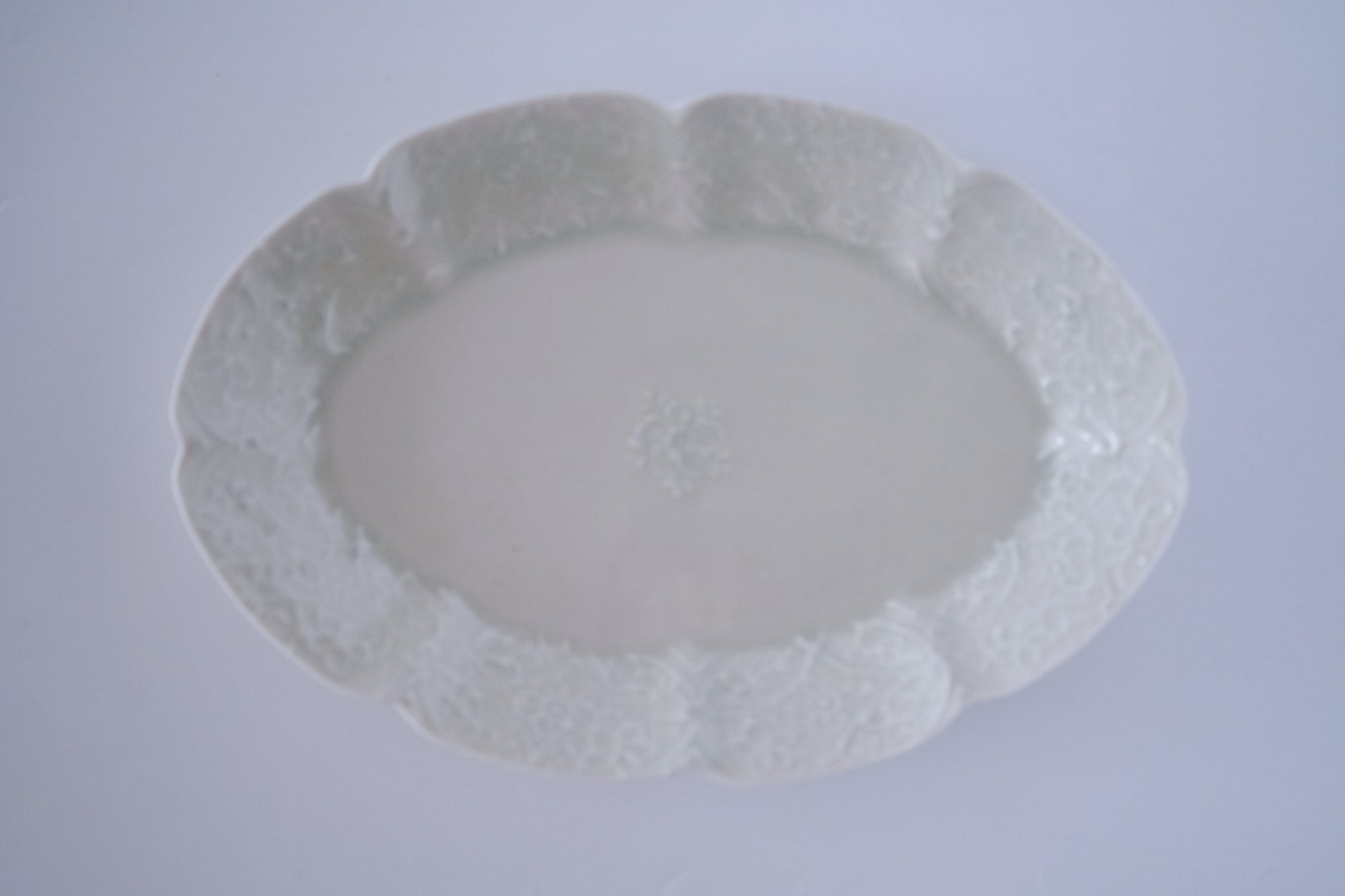 灰青秞花七宝オーバル皿（L）