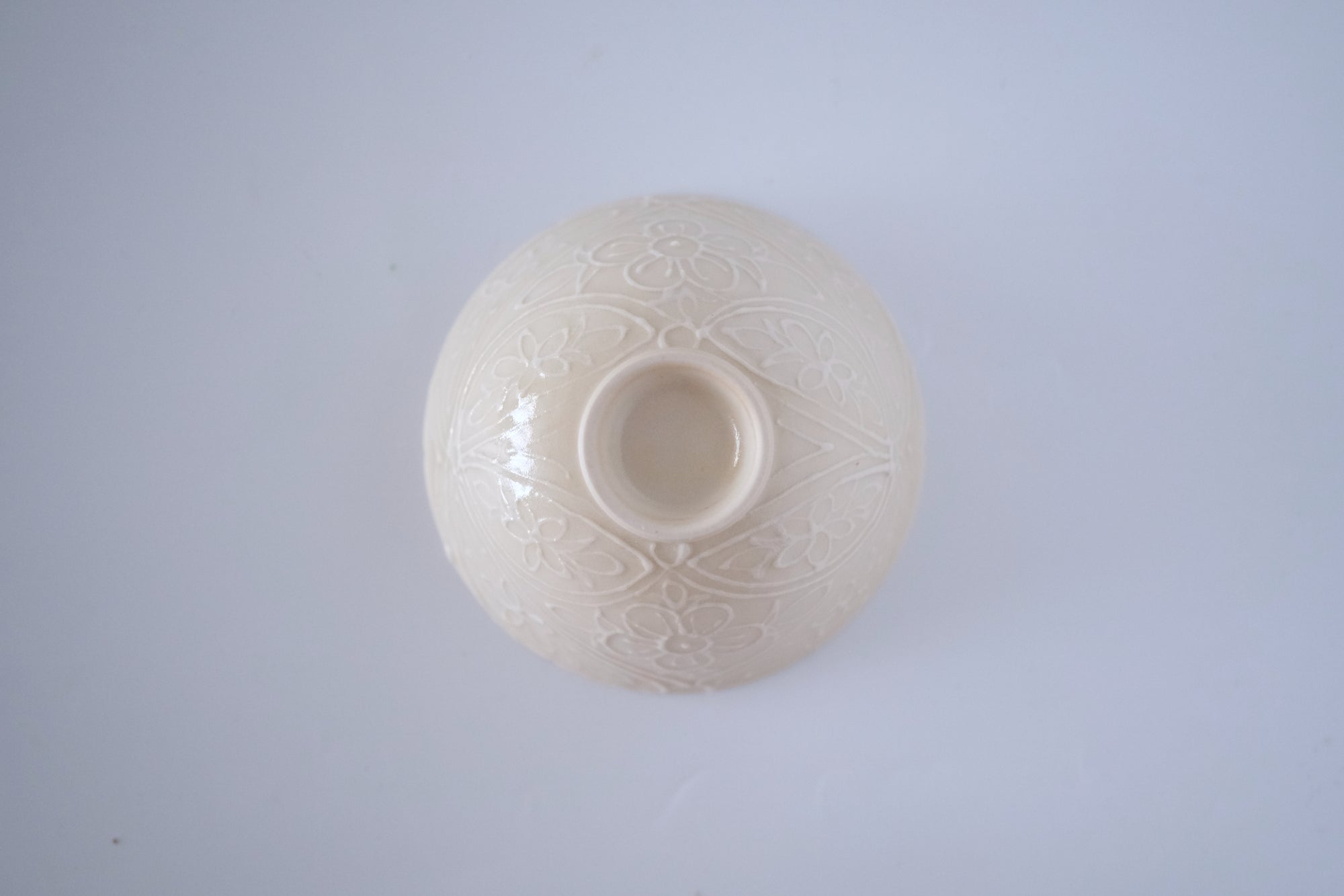 灰琥珀秞花七宝碗