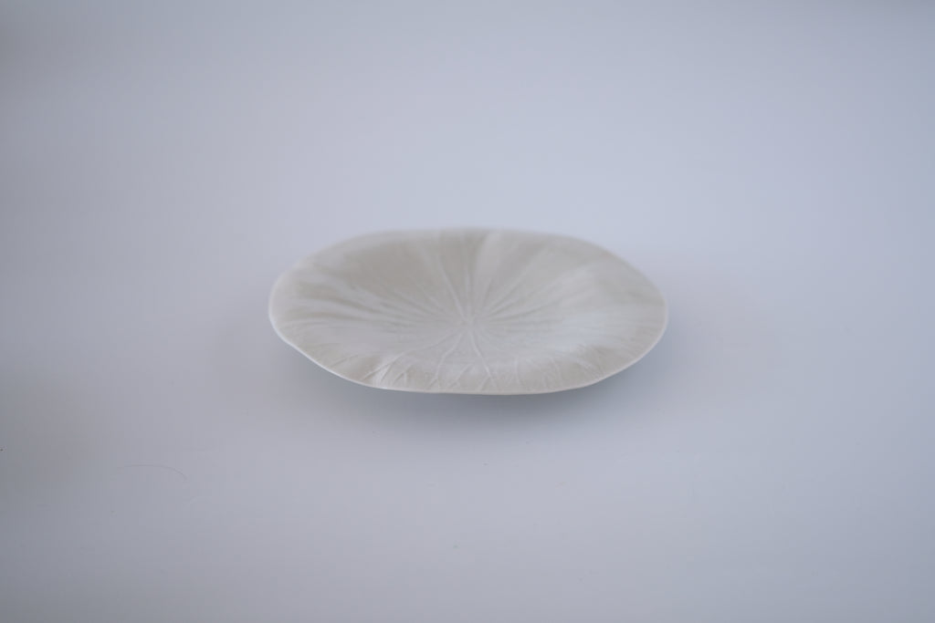 灰青釉蓮の葉六寸皿