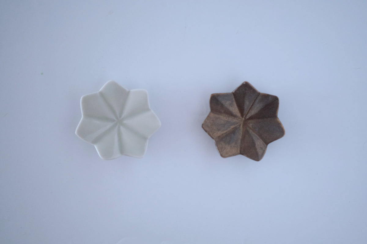 ブロンズ釉七芒星豆豆皿