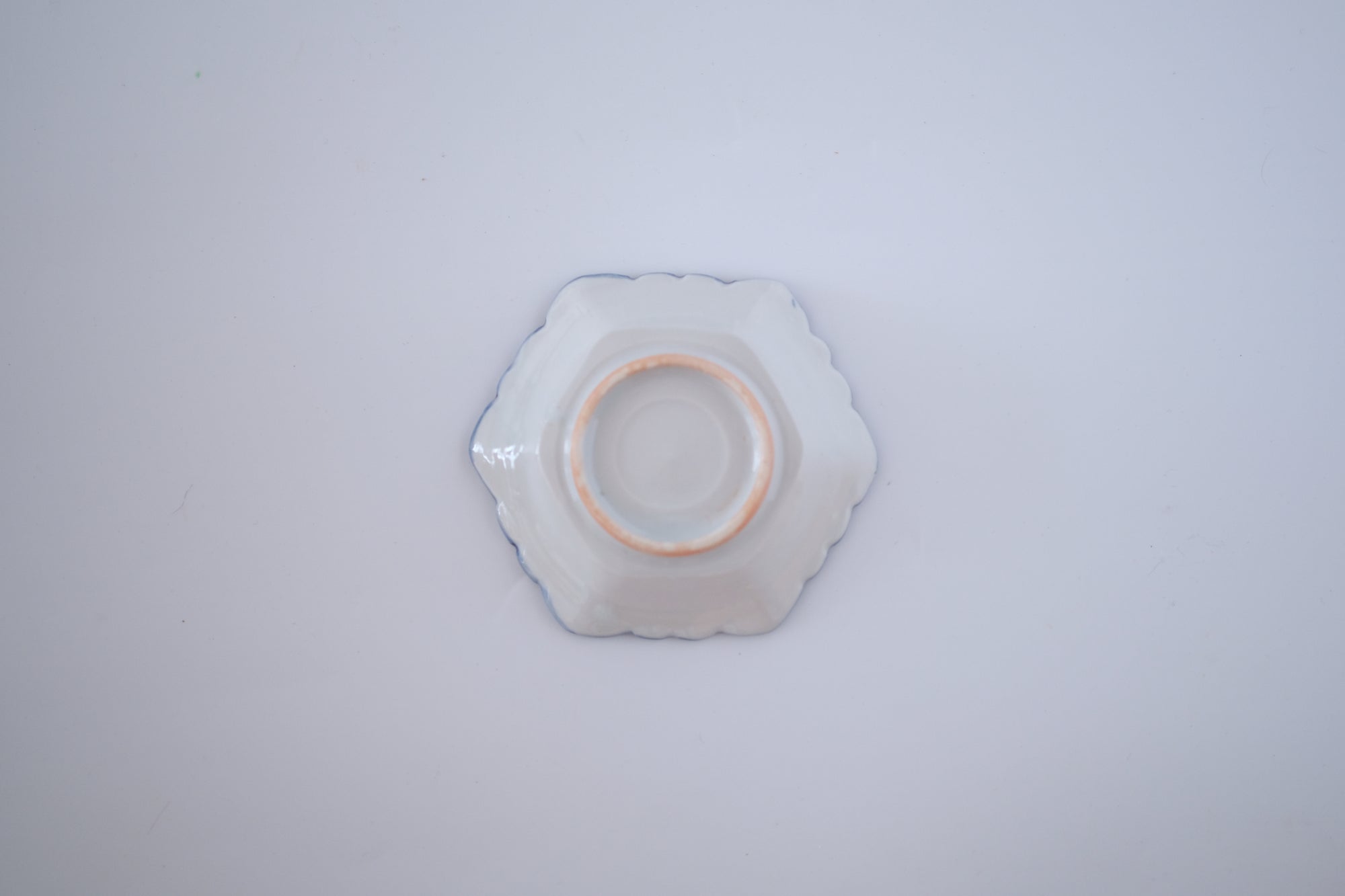 染付花唐草紋豆皿