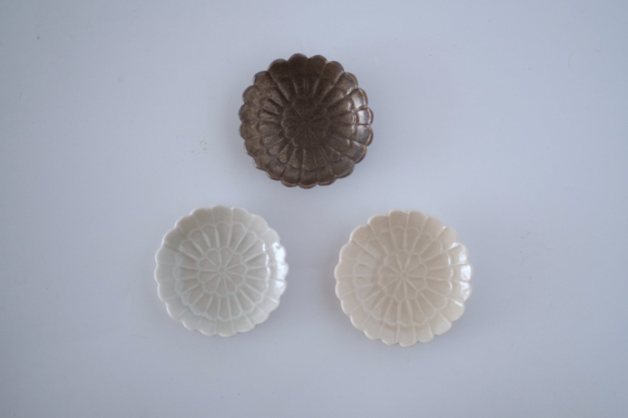 ブロンズ釉菊豆豆皿