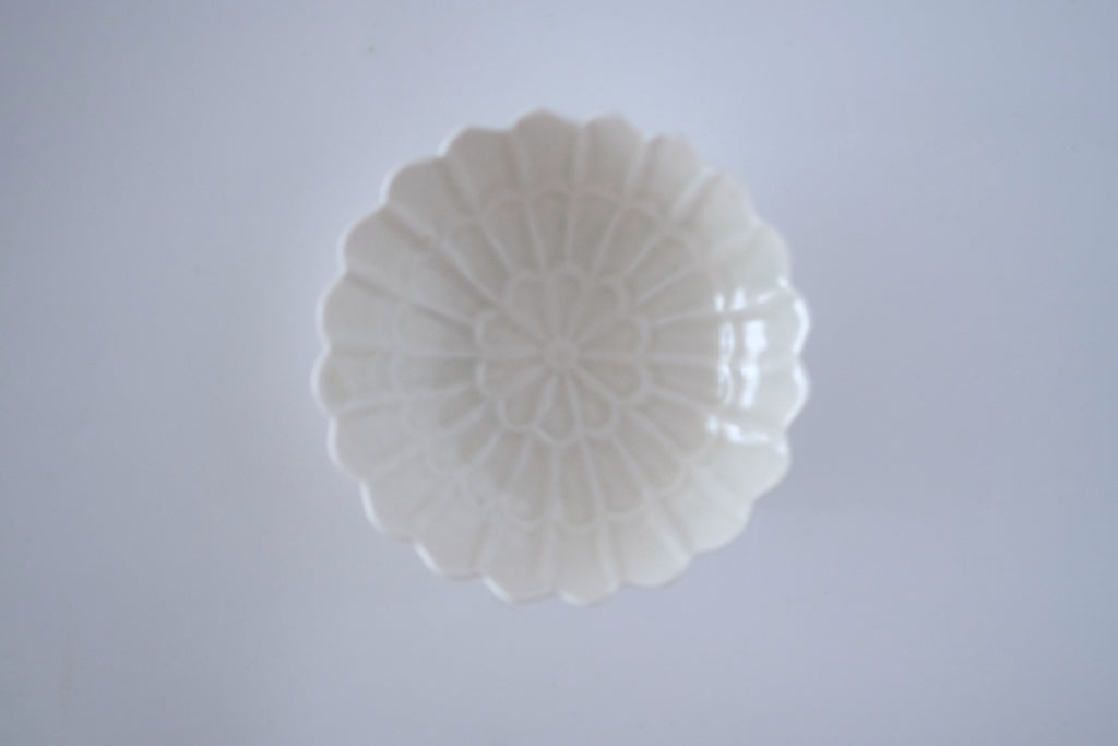 灰青釉菊四寸鉢