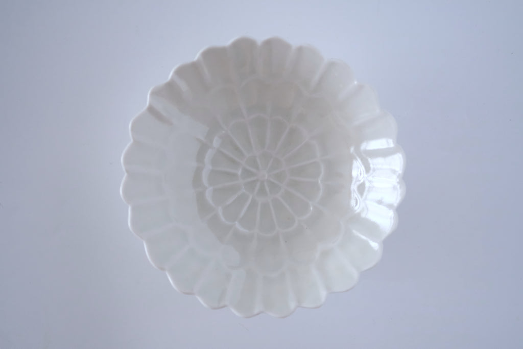 Ash-blue glazed chrysanthemum five-inch bowl