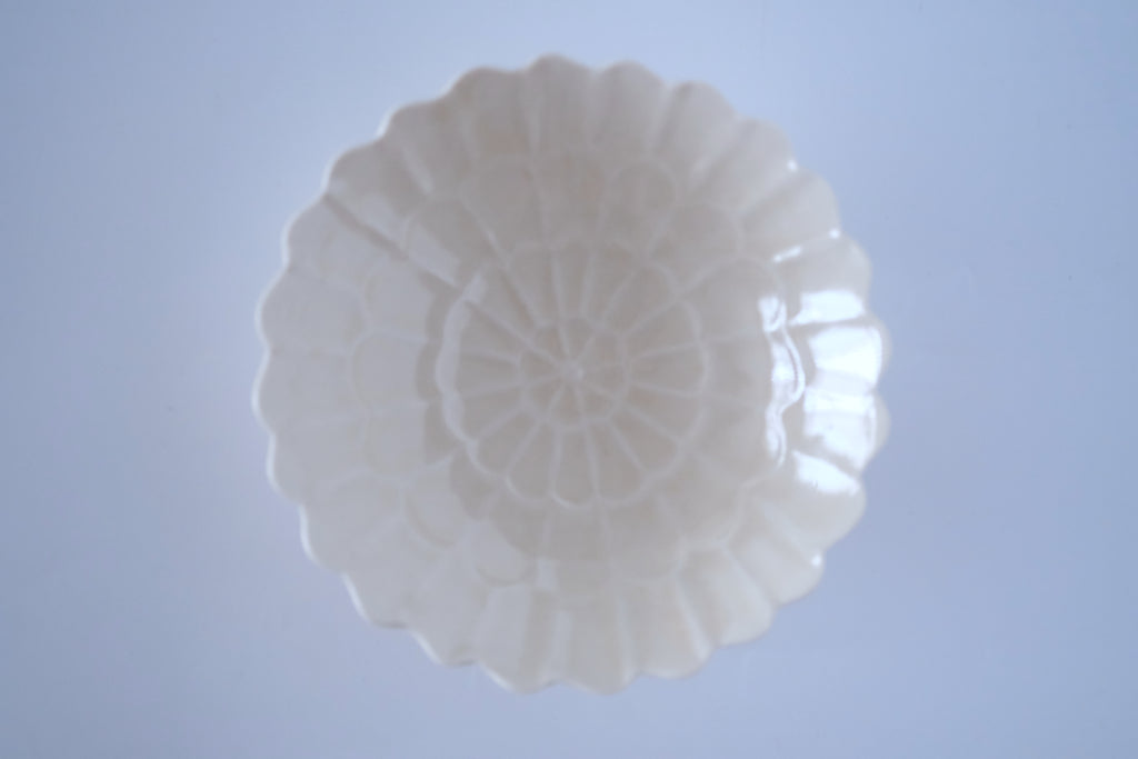 Ash amber glazed chrysanthemum five-inch bowl