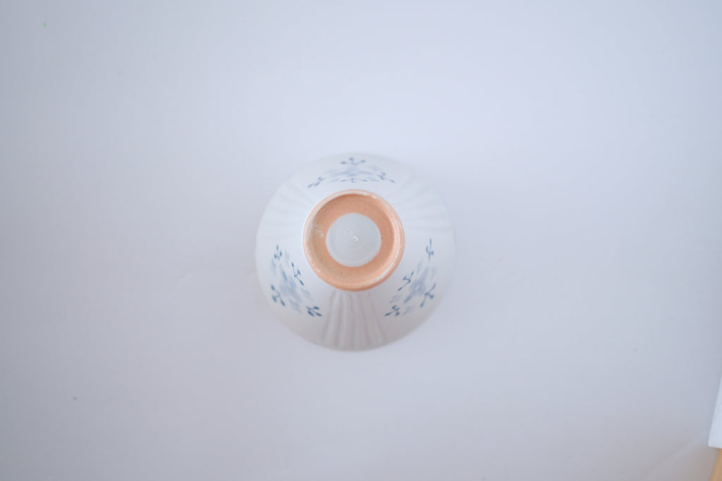 染付小花紋蕎麦猪口