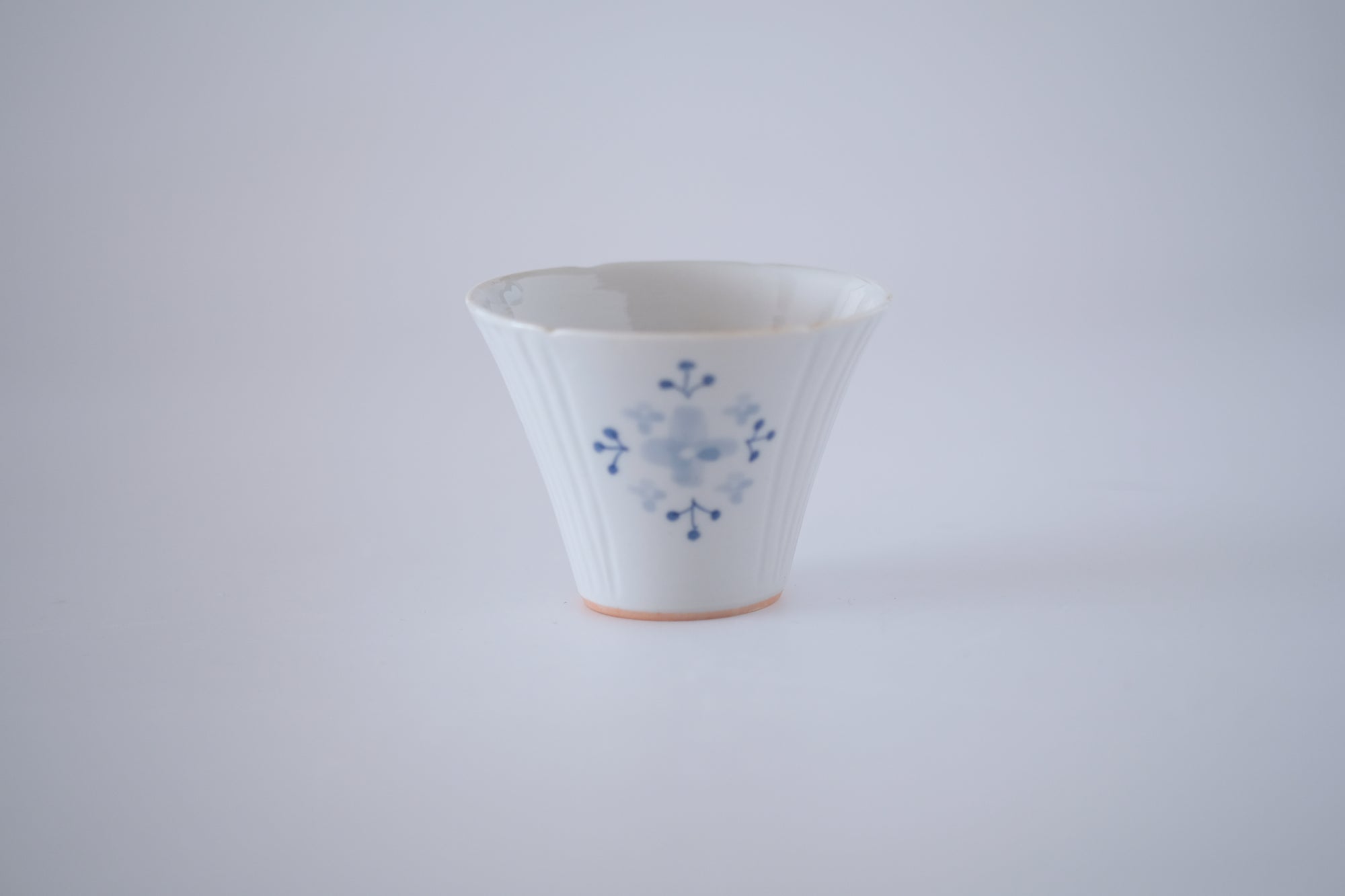 染付小花紋蕎麦猪口