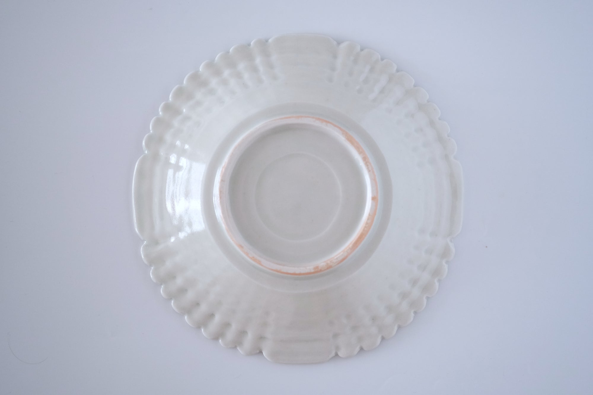 灰青秞輪花七寸皿