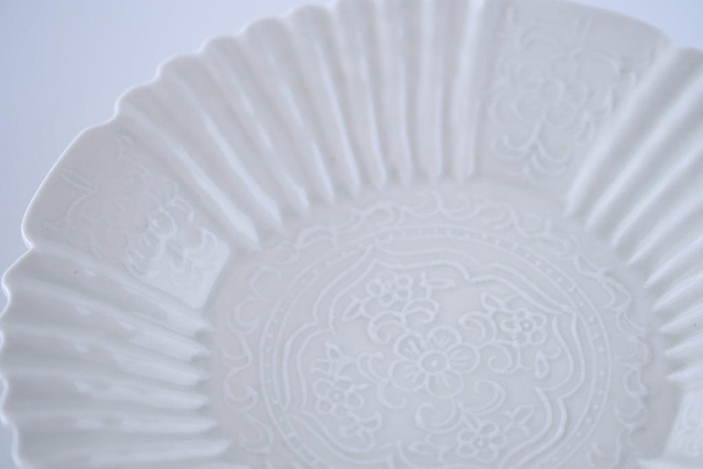 灰青秞輪花七寸皿