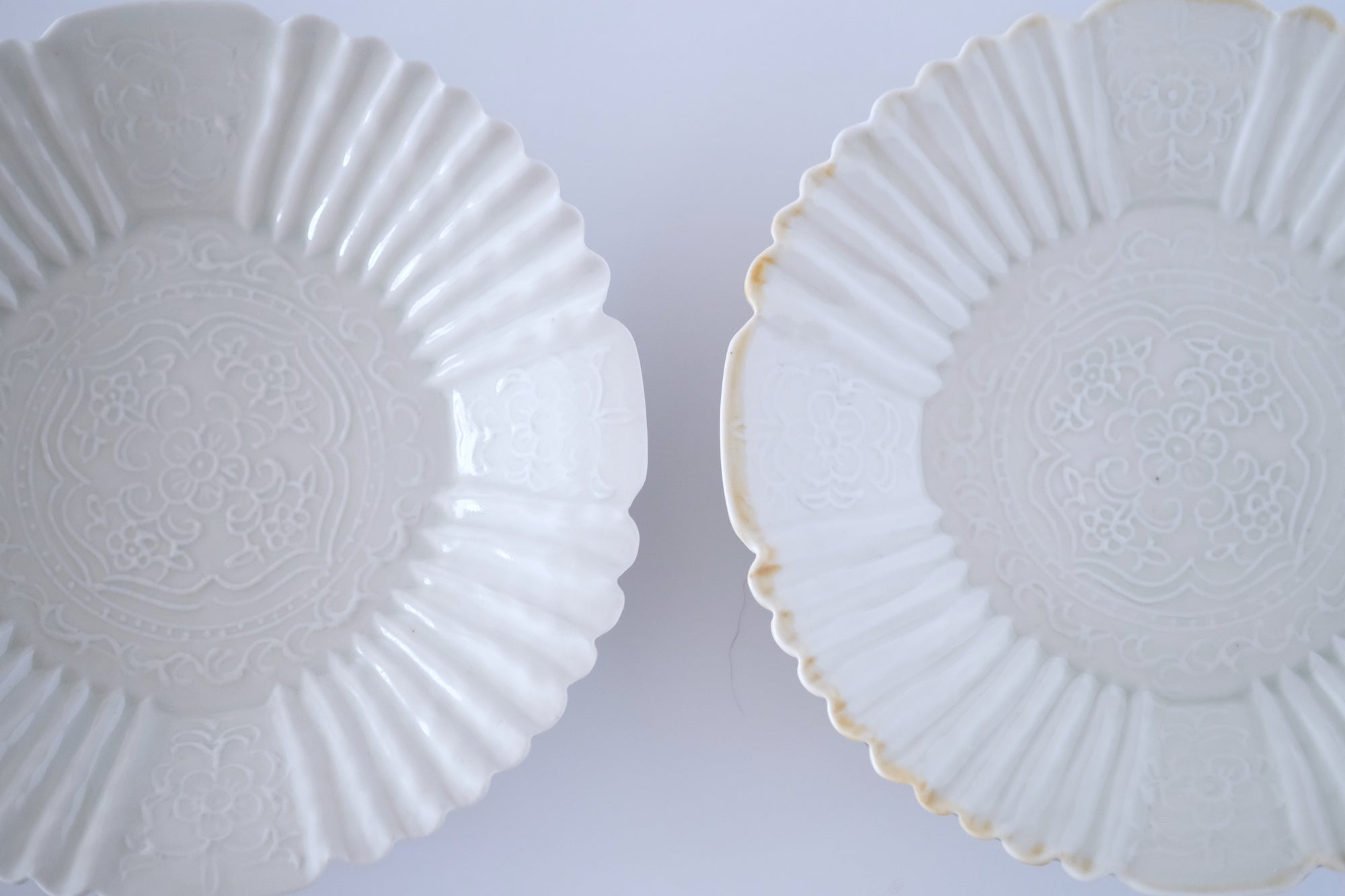 灰青秞輪花七寸皿