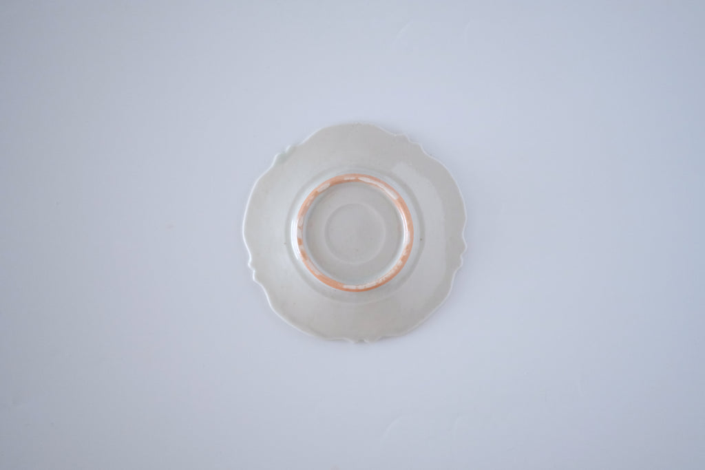 青白磁花唐草稜花豆皿