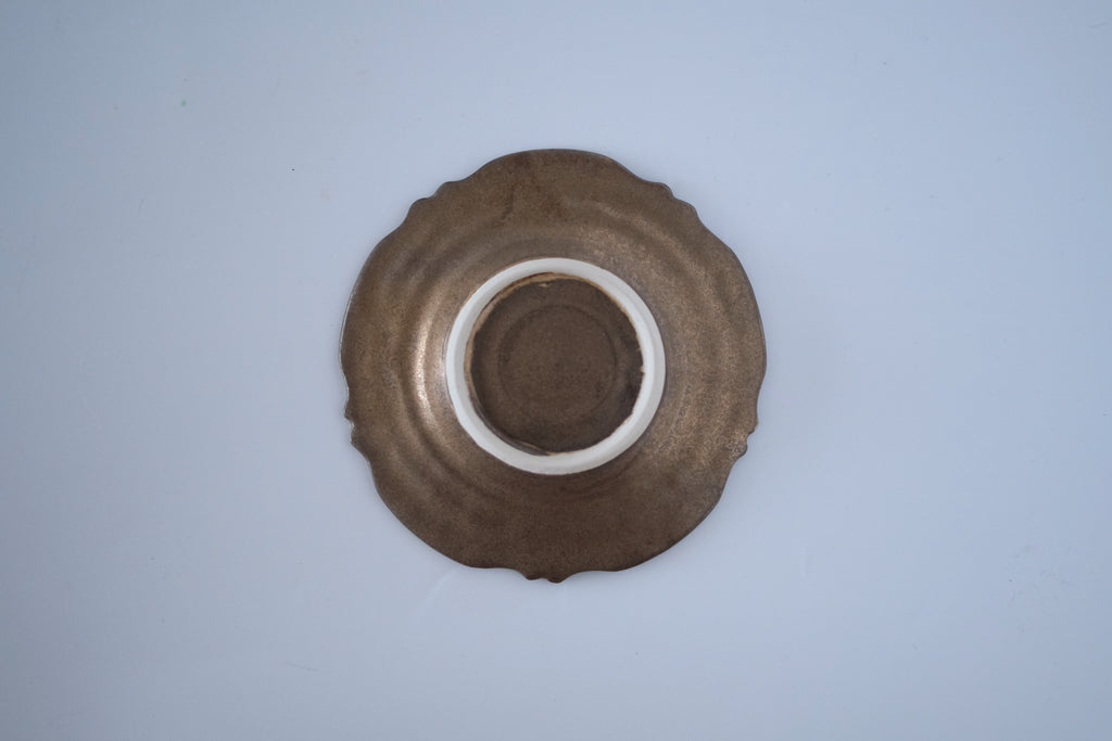 ブロンズ釉花唐草稜花豆皿