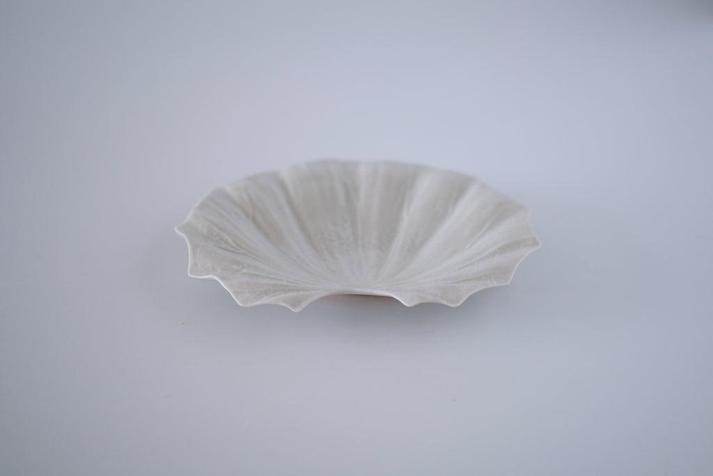 灰青釉石蕗六寸皿